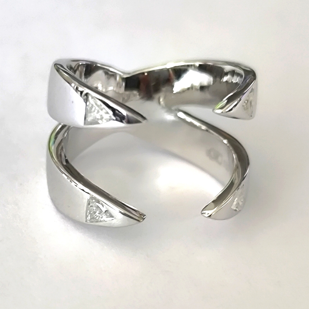 14K White Gold Diamond Open Claws Ring